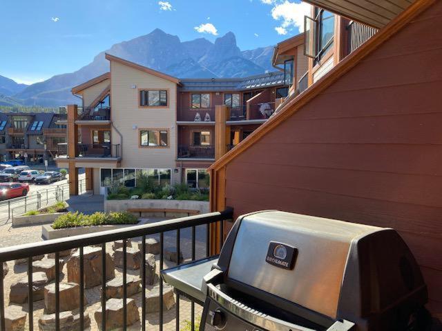 Beautiful Peak Vista - 2Br W Stunning Mt Views Villa Canmore Luaran gambar